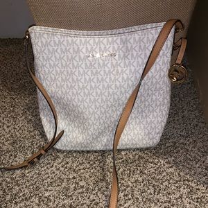 Michael Kors Crossbody